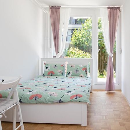 Family Apartment With Garden リュブリャナ エクステリア 写真